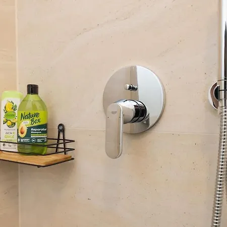 アパート Terrassen-wohnung Am Goerlitzer Park In Kreuzberg ベルリン