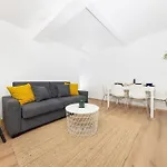 아파트 Terrassen-wohnung Am Goerlitzer Park In Kreuzberg *