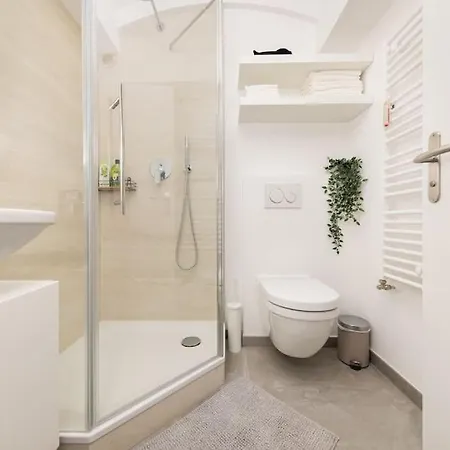 Terrassen-wohnung Am Goerlitzer Park In Kreuzberg Apartman Berlin