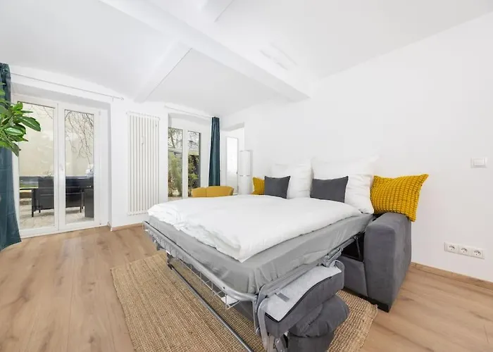 Terrassen-wohnung Am Goerlitzer Park In Kreuzberg * 柏林