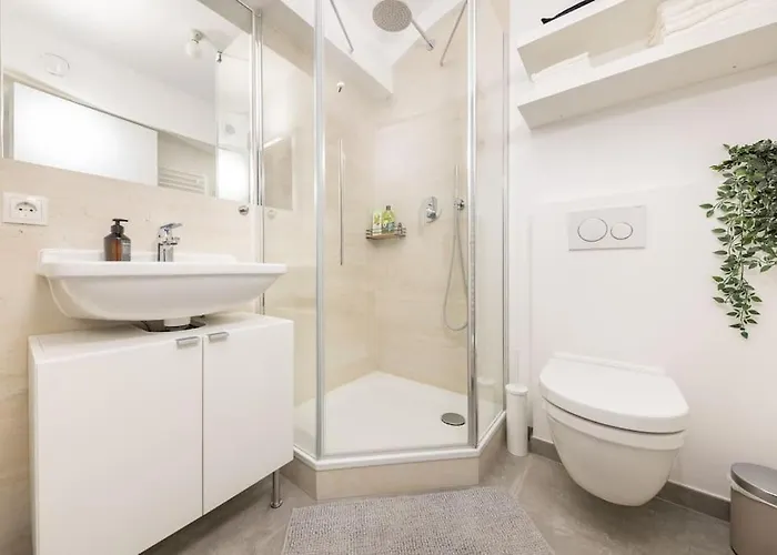 Apartament Terrassen-wohnung Am Goerlitzer Park In Kreuzberg